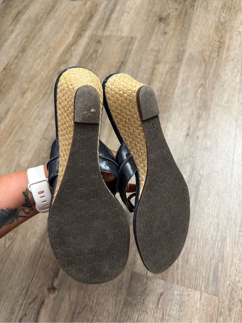 Lilly Pulitzer Navy Patent Wedge Thong Sandals with Gold Ring Accent - Picture 10 of 13